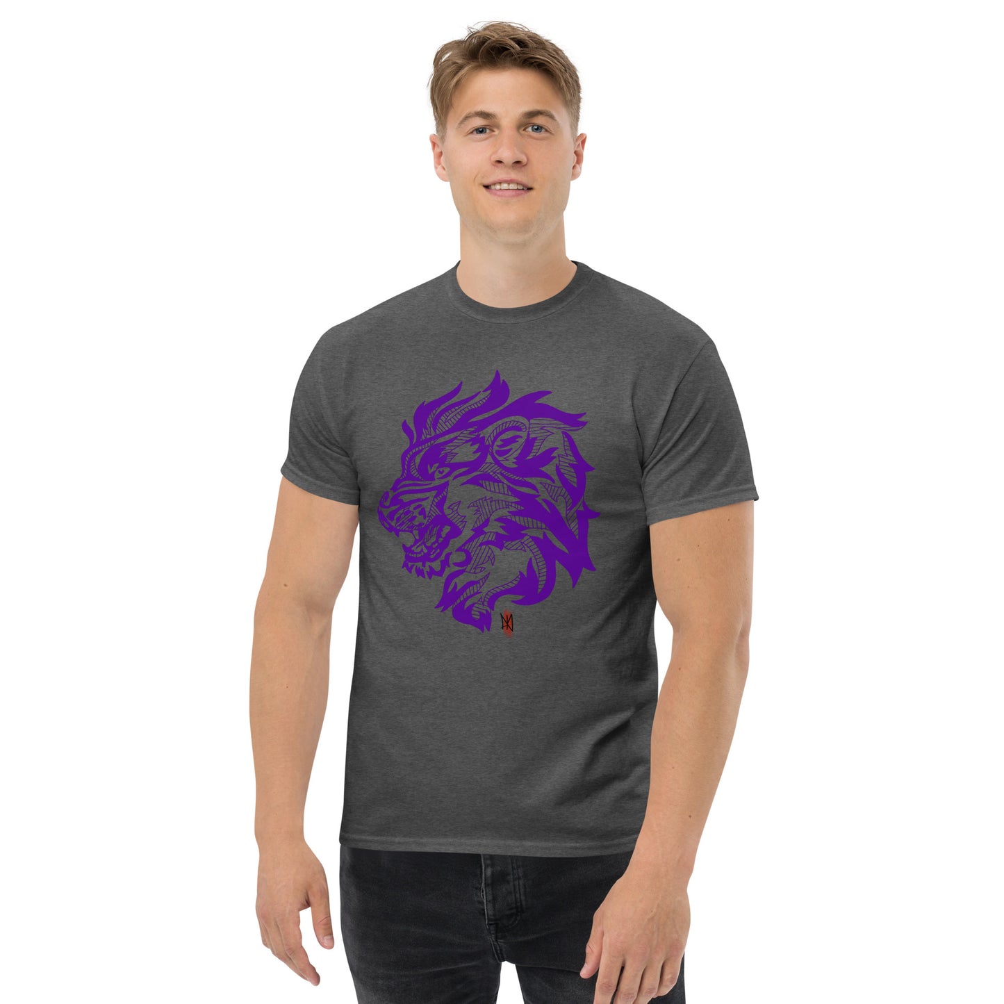 T-Shirt with Animalistic Lion Design