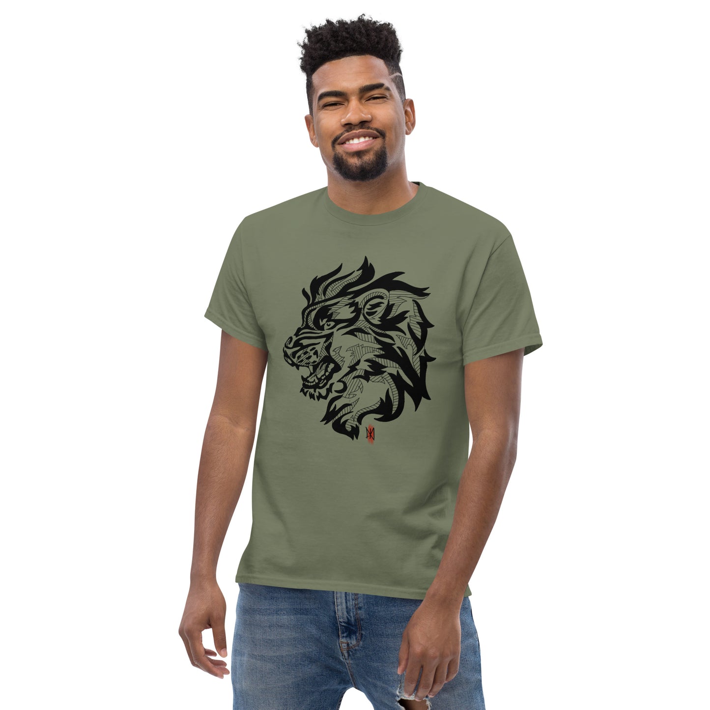 T-Shirt with Animalistic Lion Design